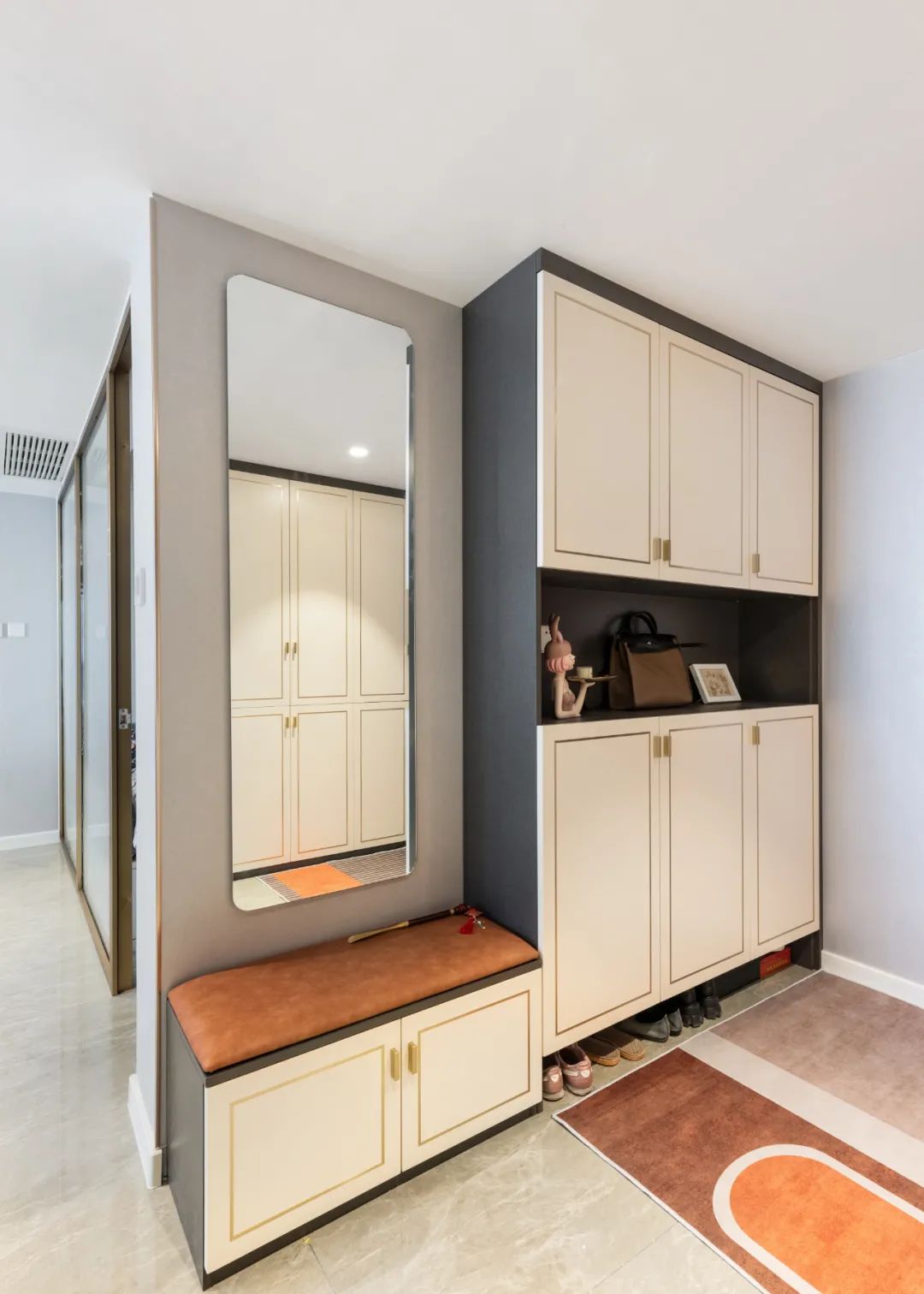 辦公室爆改變4室2衛(wèi)，中西雙廚，超強(qiáng)收納，一家6口直呼過(guò)癮！	