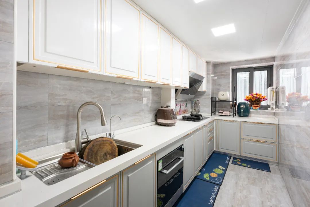 辦公室爆改變4室2衛(wèi)，中西雙廚，超強(qiáng)收納，一家6口直呼過(guò)癮！	