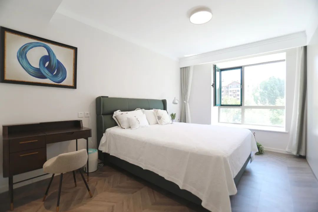 爆改130平大三居，養娃還能空無一物？無中生有衣帽間救了我！ 