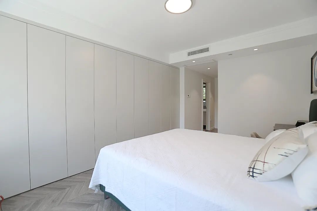 爆改130平大三居，養娃還能空無一物？無中生有衣帽間救了我！ 