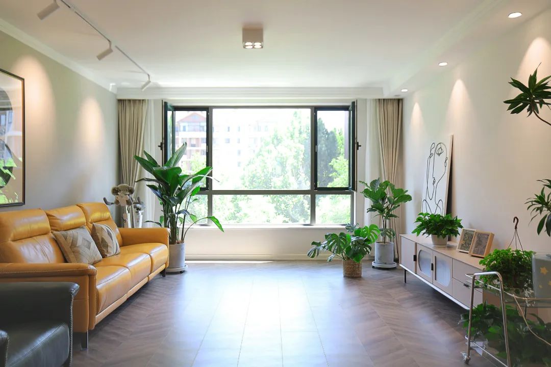 爆改130平大三居，養娃還能空無一物？無中生有衣帽間救了我！ 