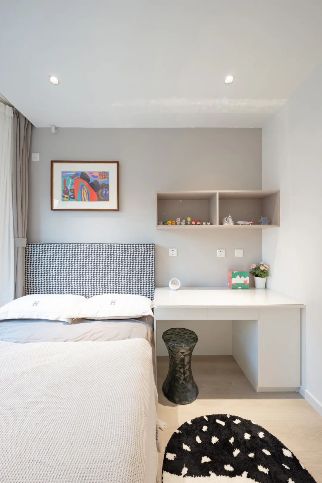 廚衛小又暗？92㎡爆改格局+無主燈設計，3人住舒服又高級！ 