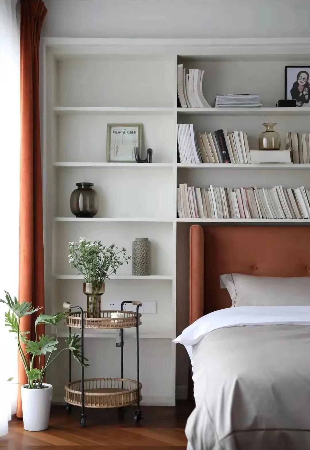 「訪」非傳統客廳＋多功能臥室，職住一體的復古烏托邦 