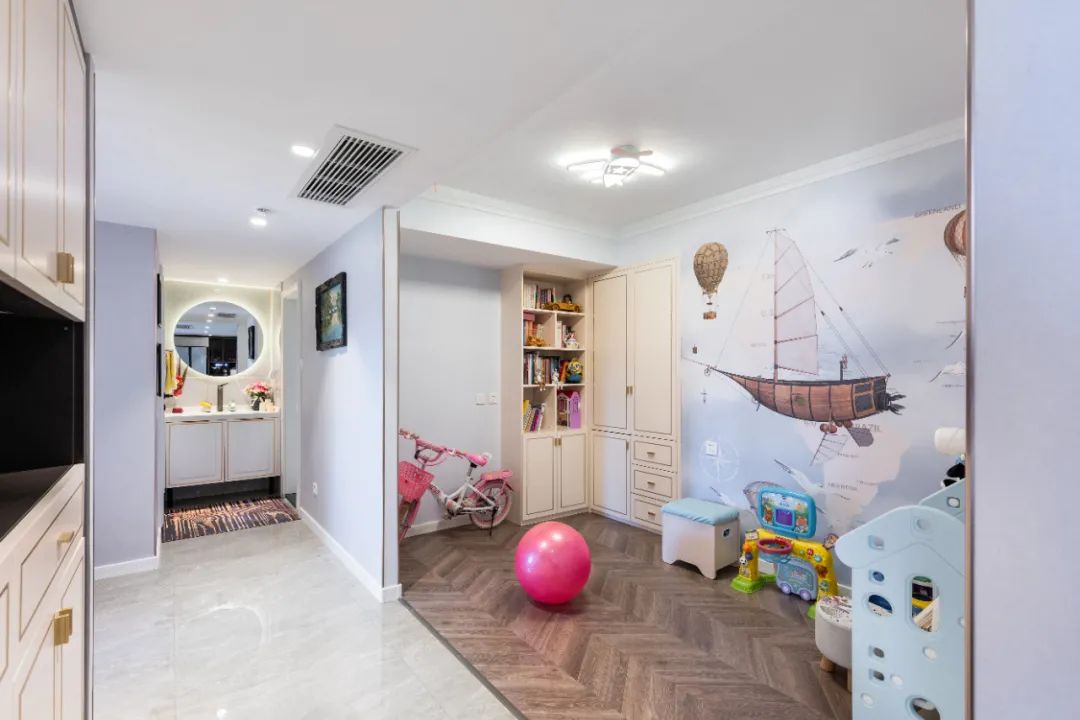 辦公室爆改變4室2衛(wèi)，中西雙廚，超強(qiáng)收納，一家6口直呼過(guò)癮！	