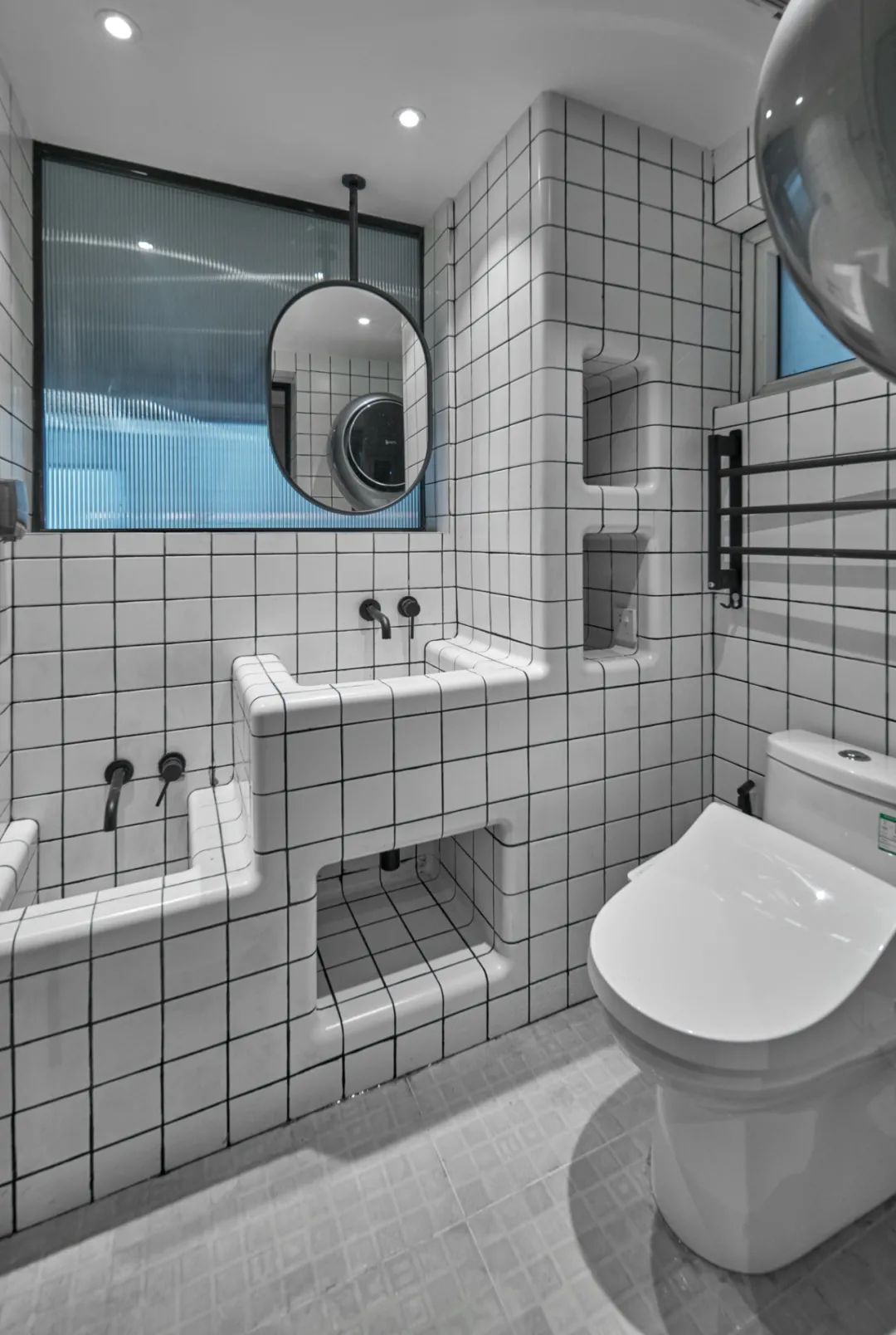 一居室小家越住越大，廚房有聲，書房有香，臥室有話 