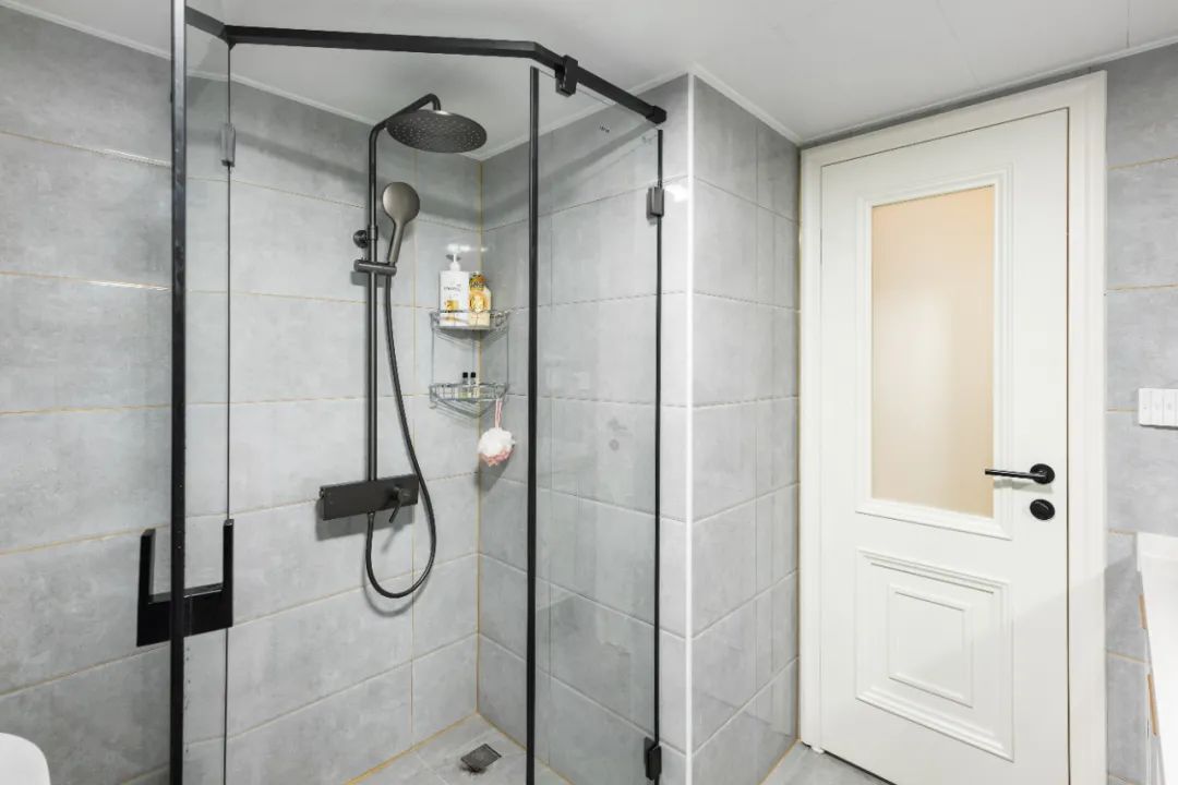 辦公室爆改變4室2衛(wèi)，中西雙廚，超強(qiáng)收納，一家6口直呼過(guò)癮！	