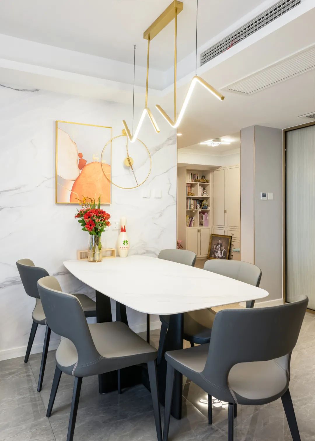 辦公室爆改變4室2衛(wèi)，中西雙廚，超強(qiáng)收納，一家6口直呼過(guò)癮！	