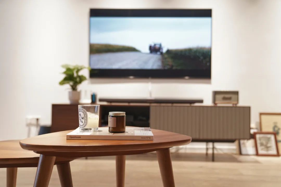 客廳一角變書房？他家直接從MUJI照搬靈感~ 