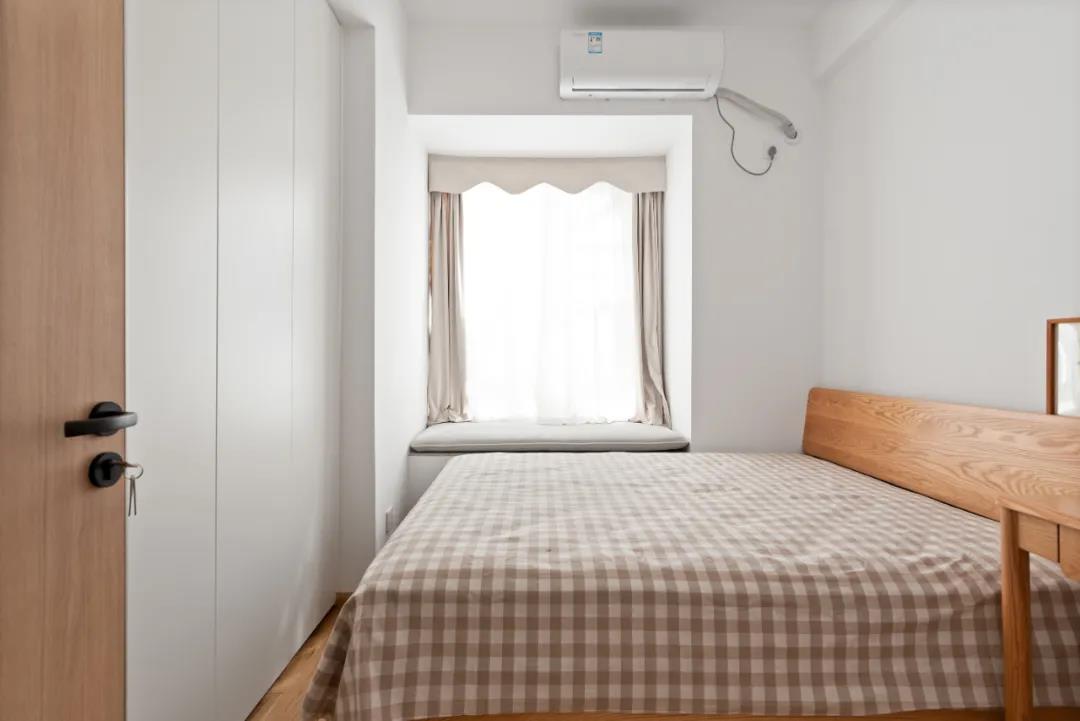 小紅書爆火：2人2喵入住異形小戶，仿佛是日劇穿越~	