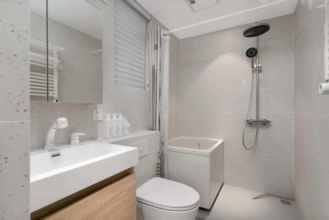 小紅書爆火：2人2喵入住異形小戶，仿佛是日劇穿越~	