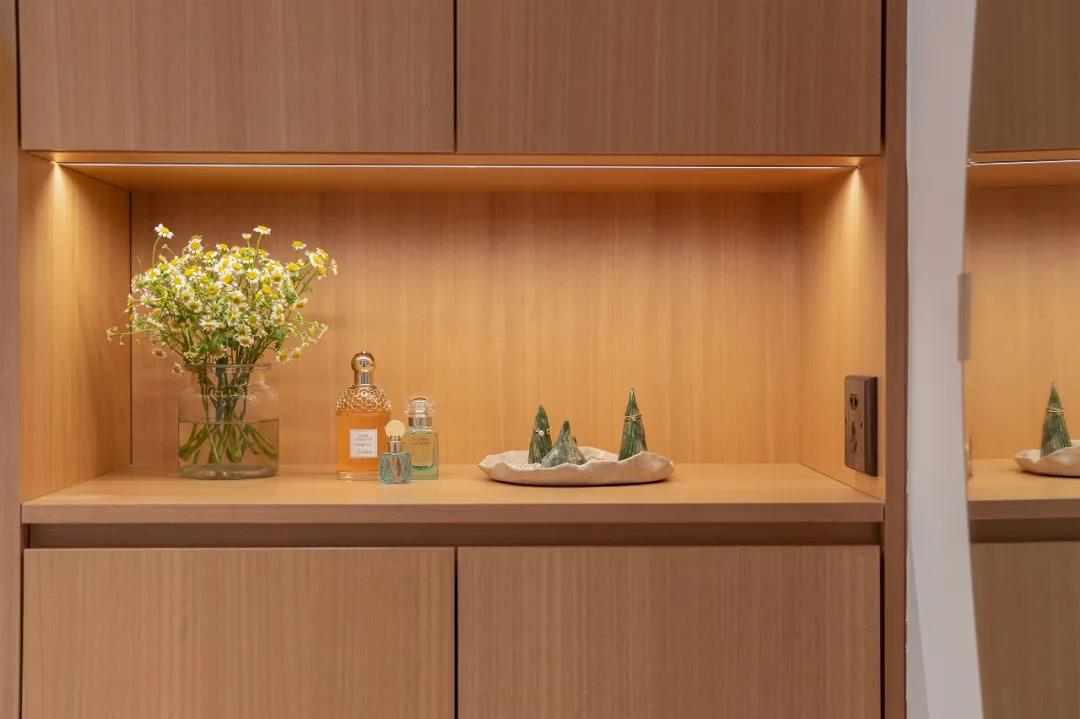 90%都是櫻桃木家具？爆改86㎡老房，這作業不抄就虧了	