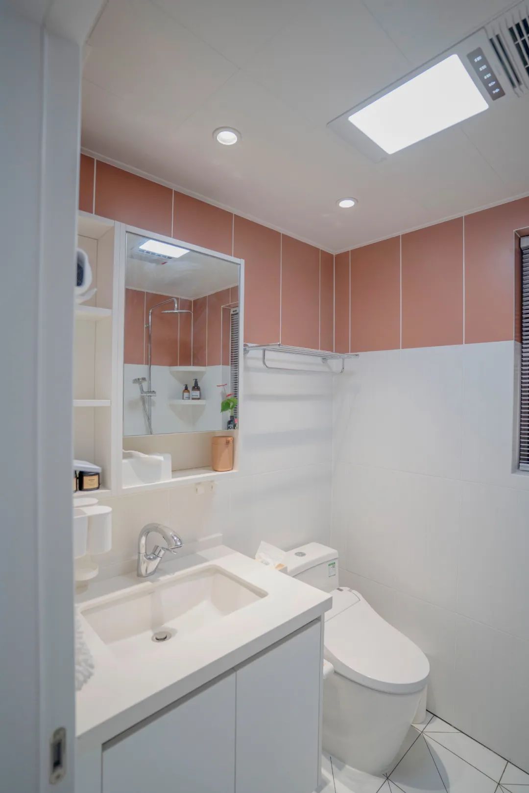 如何打造奶油風？看完成都小夫妻的婚房get了！	