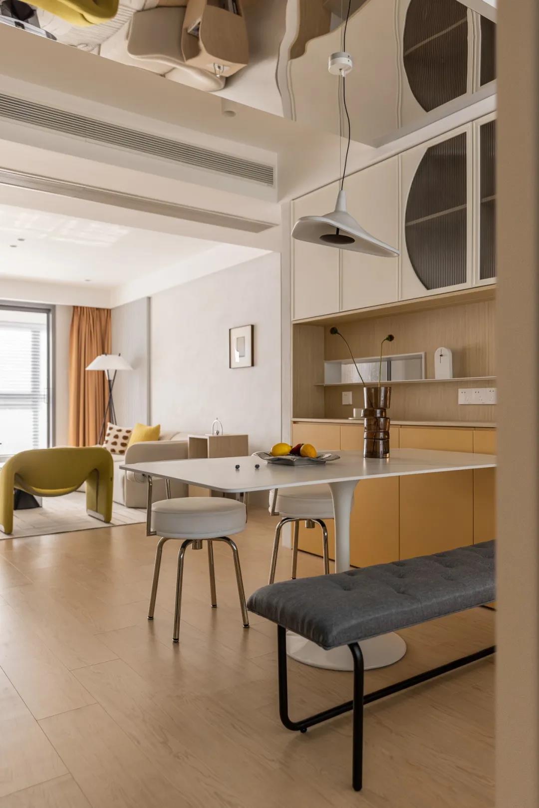 顏值爆表の107㎡婚房，邀三兩朋友來家聚會倍有面子	