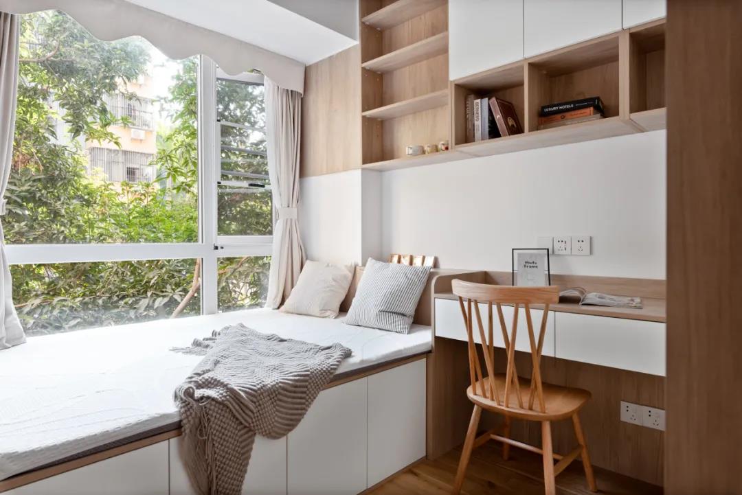 小紅書爆火：2人2喵入住異形小戶，仿佛是日劇穿越~	