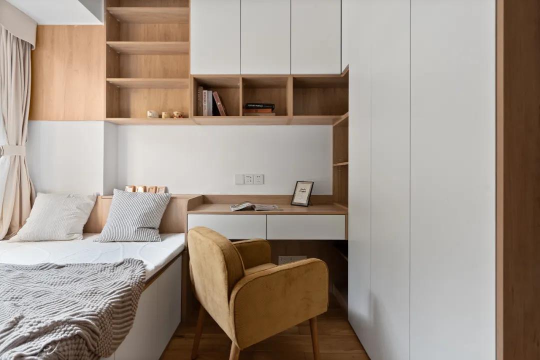 小紅書爆火：2人2喵入住異形小戶，仿佛是日劇穿越~	