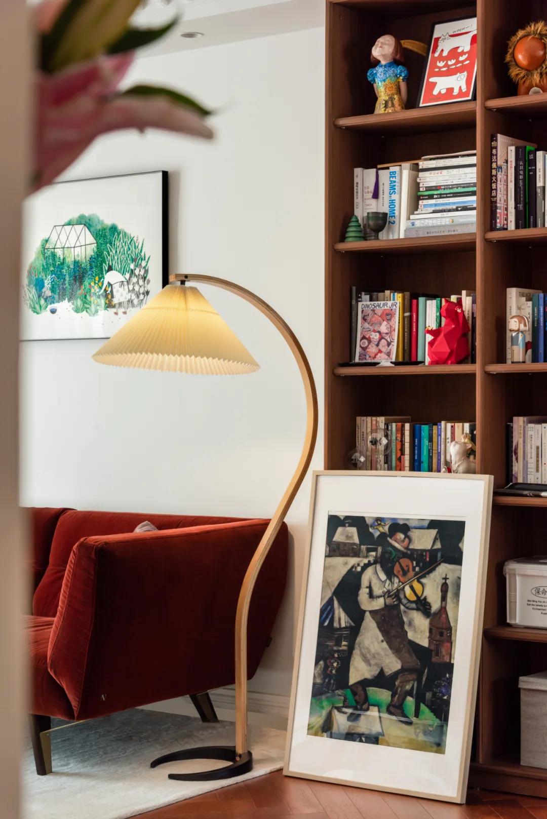 帝都博士「化老氣為潮流」：讀書區、雙開門卷上天	