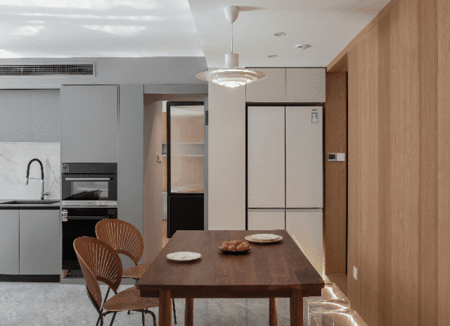 無廣推薦！舊房翻新118㎡小三居，這高度實(shí)用性我慕了~	