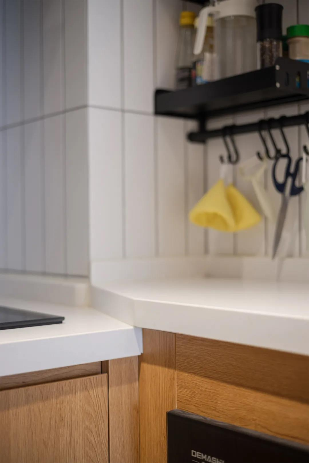 90%都是櫻桃木家具？爆改86㎡老房，這作業不抄就虧了	