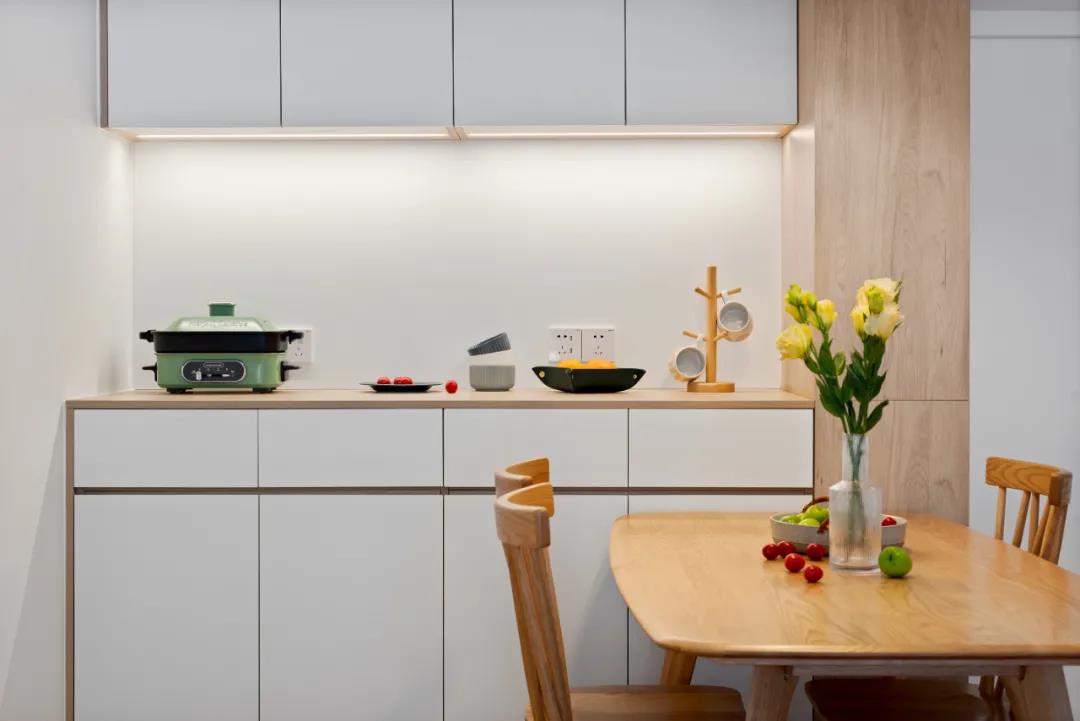 小紅書爆火：2人2喵入住異形小戶，仿佛是日劇穿越~	