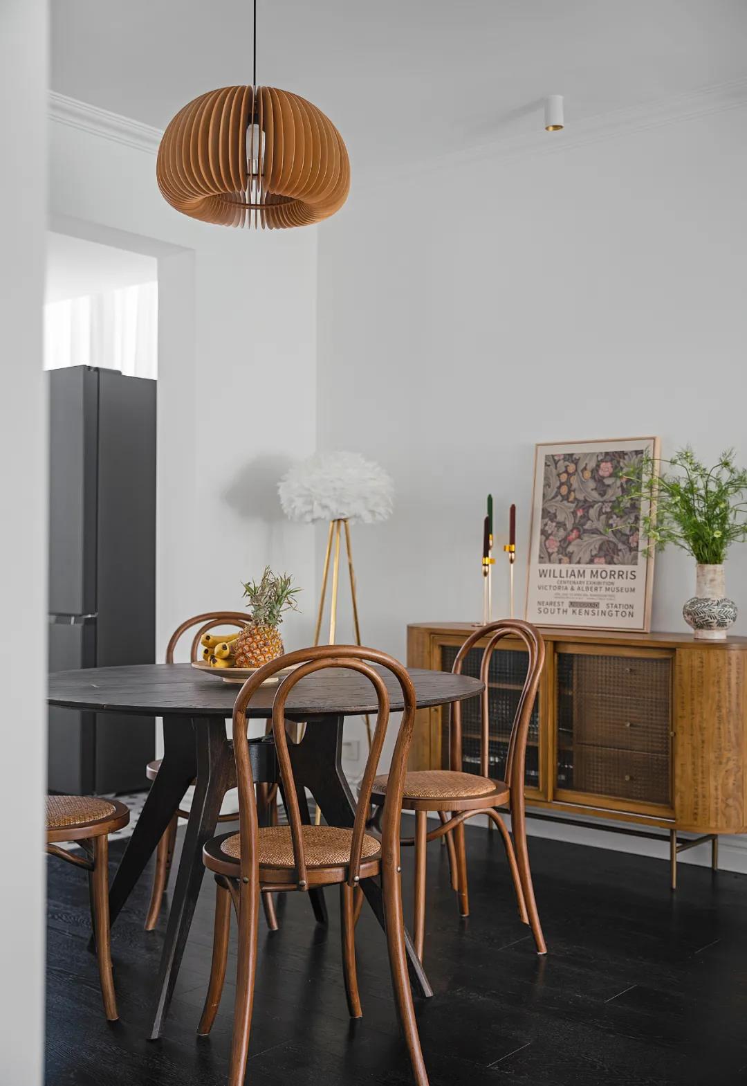 美觀又實用130㎡浪漫復古小3居，混搭式教科書	