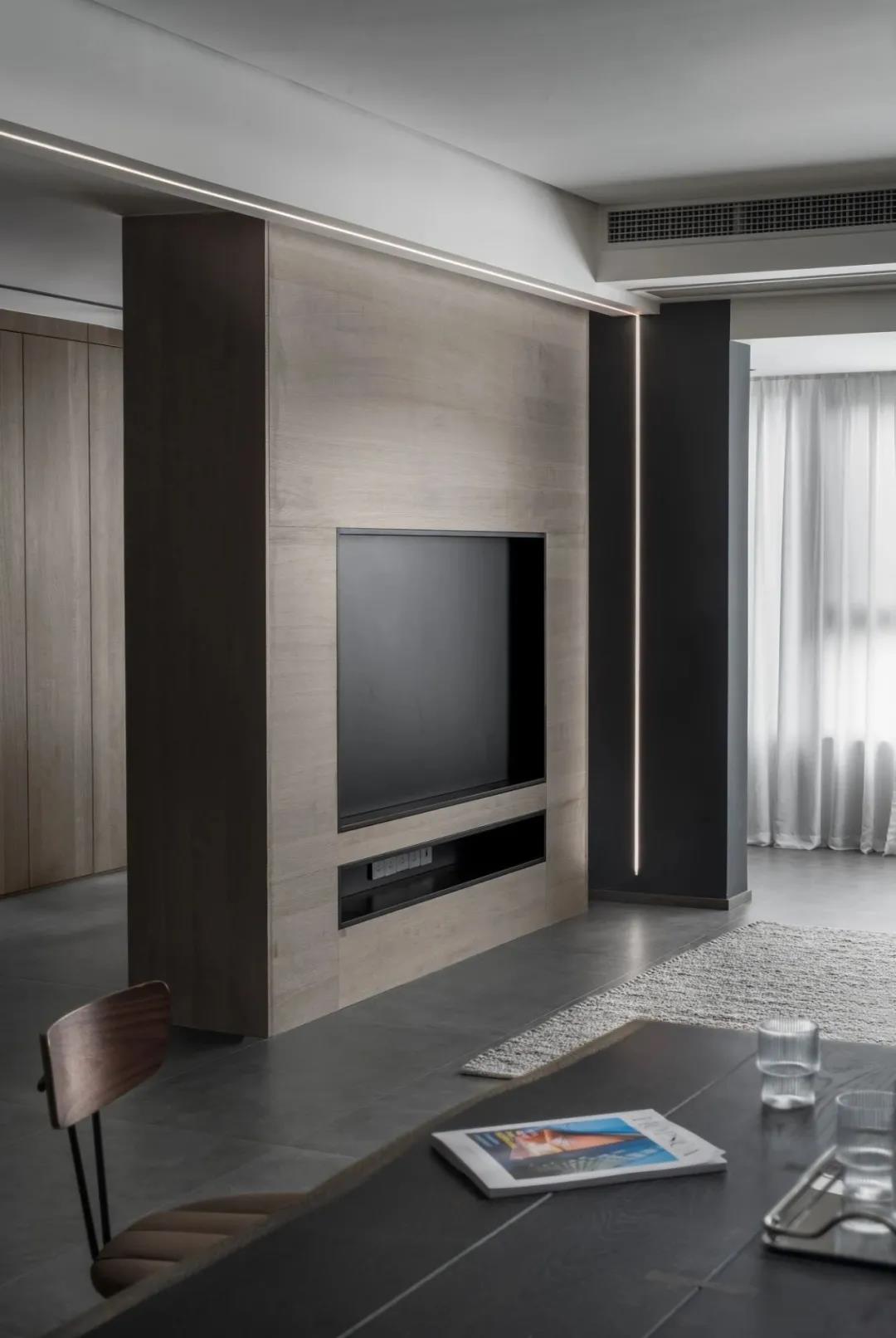 咖啡店老板巧改毛坯房“高級灰雕塑風(fēng)”邊藝術(shù)邊生活