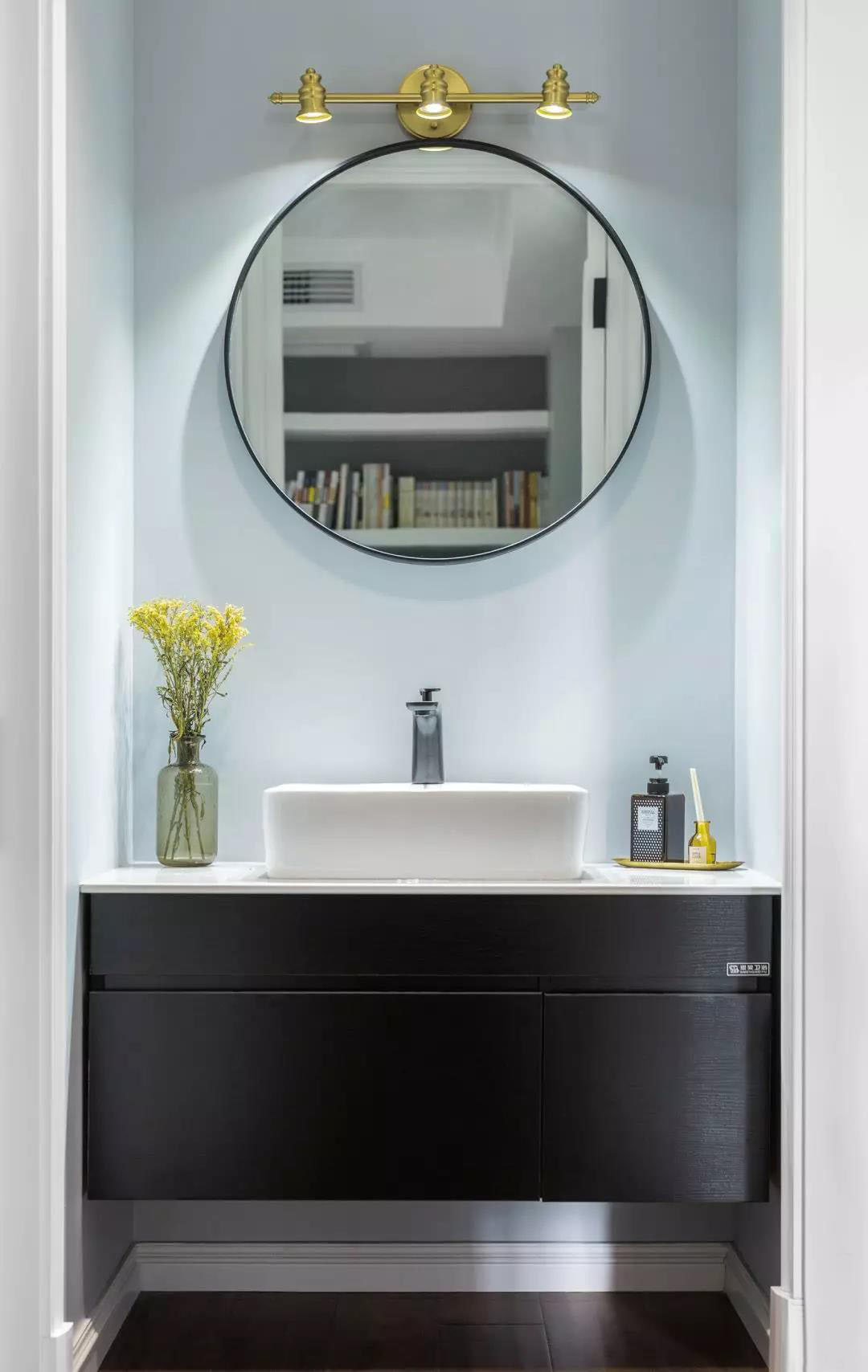 入住4年她家不過(guò)時(shí)，復(fù)古搭配、空間設(shè)計(jì)經(jīng)驗(yàn)都是一絕