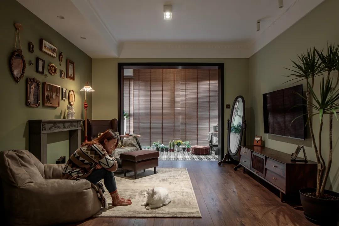 80㎡復(fù)古風(fēng)丨一人一寵一世界，解鎖獨(dú)居生活的Freedom