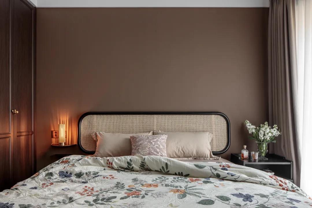 80㎡復(fù)古風(fēng)丨一人一寵一世界，解鎖獨(dú)居生活的Freedom