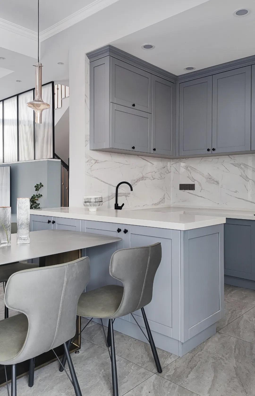 獨(dú)立套間、休閑書吧、頂樓陽臺(tái)，這個(gè)復(fù)式房超全能！