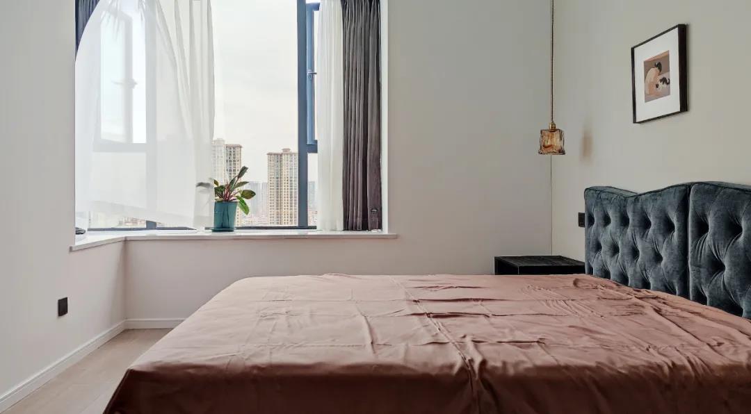 獨(dú)立套間、休閑書吧、頂樓陽臺(tái)，這個(gè)復(fù)式房超全能！