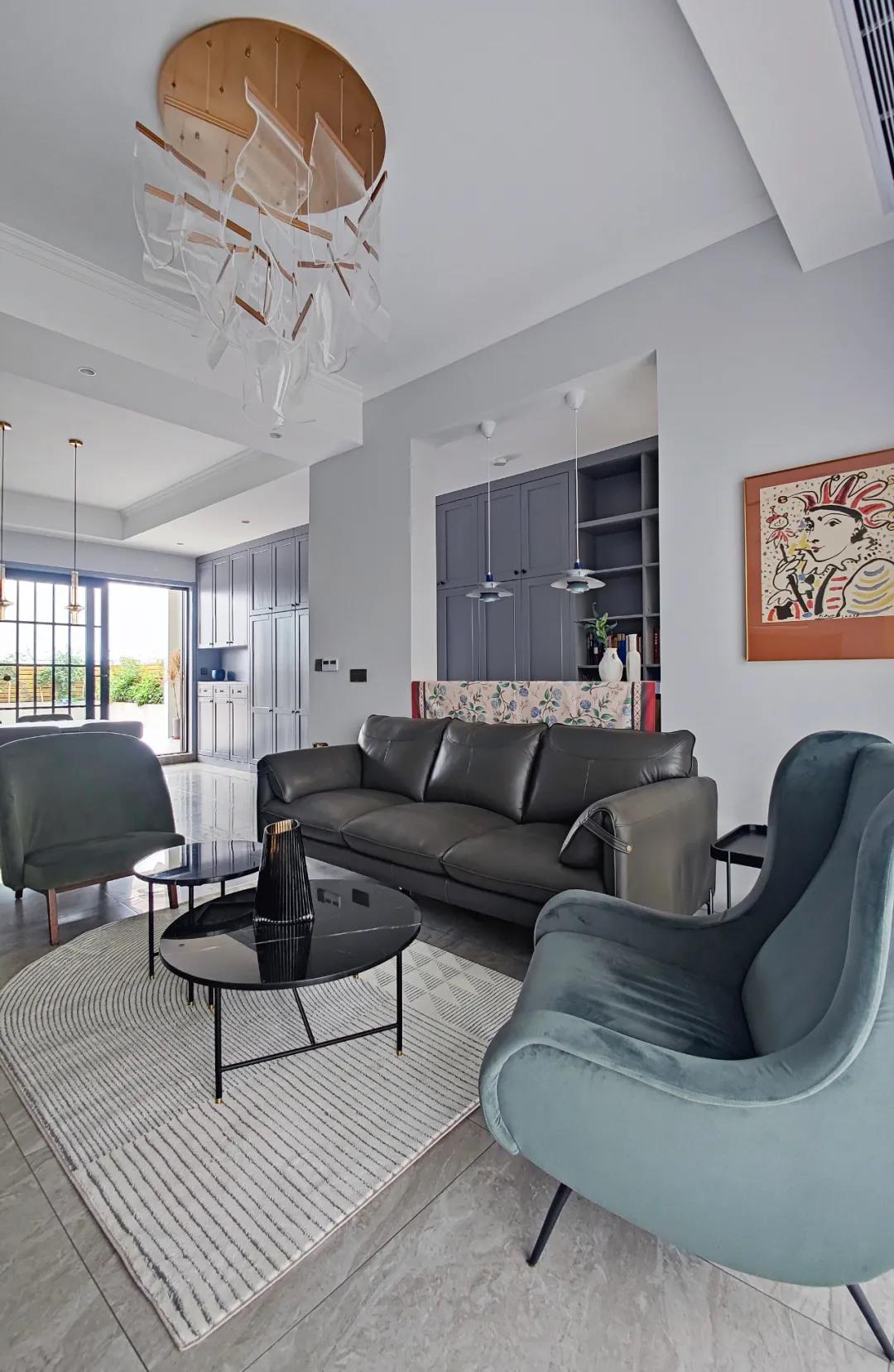 獨(dú)立套間、休閑書吧、頂樓陽臺(tái)，這個(gè)復(fù)式房超全能！