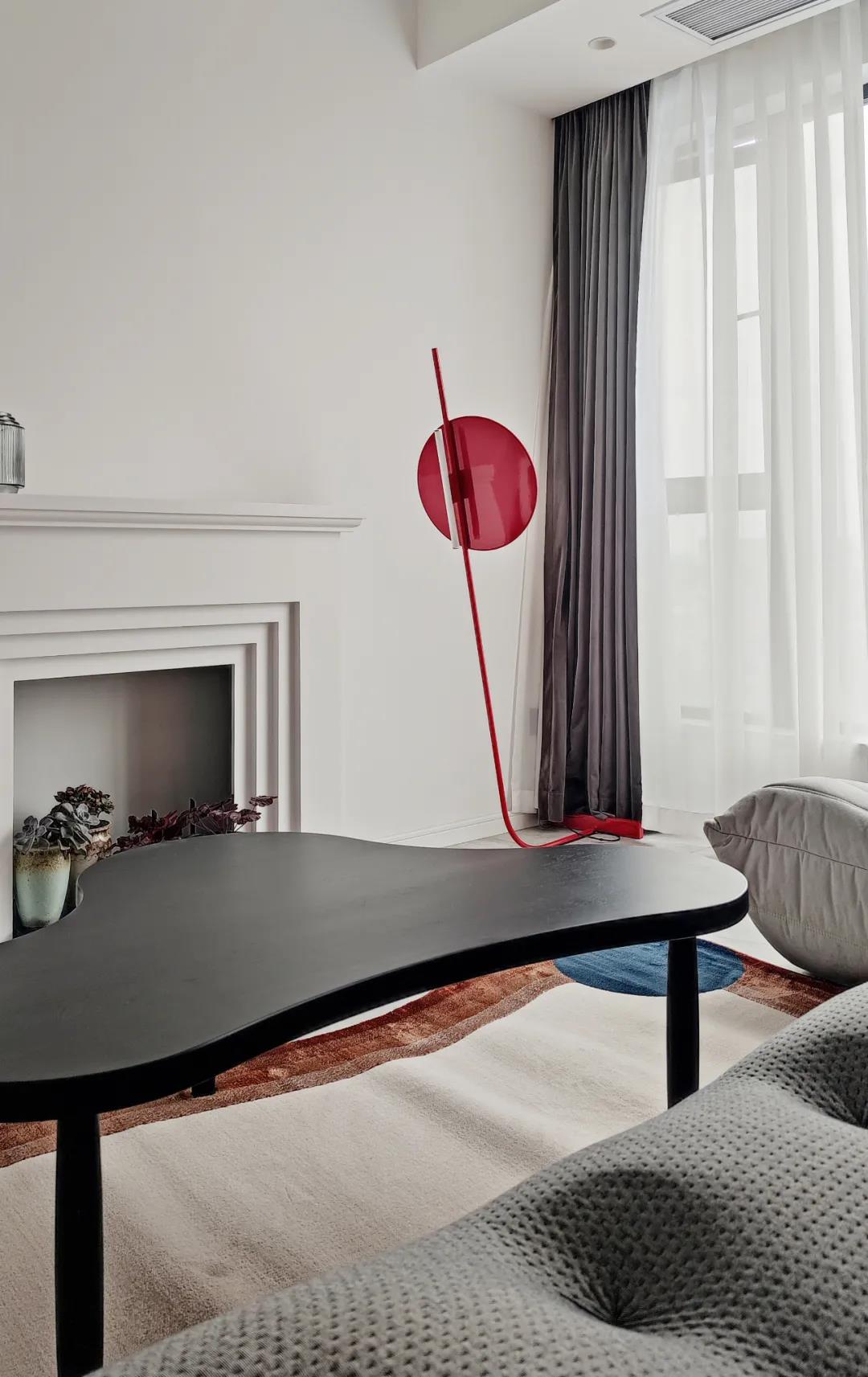 獨(dú)立套間、休閑書吧、頂樓陽臺(tái)，這個(gè)復(fù)式房超全能！