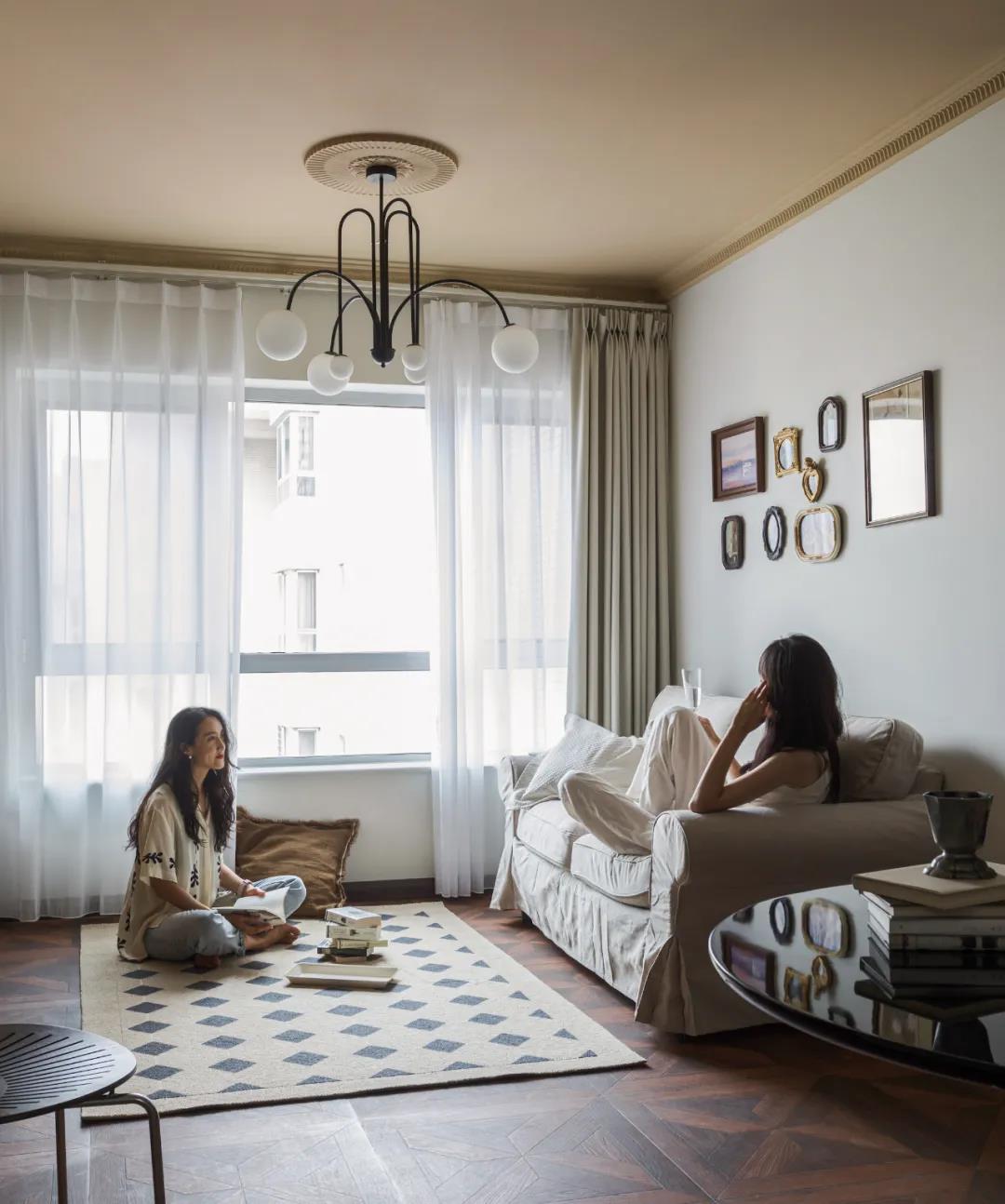 約朋友來喝下午茶，65㎡小戶型把時髦玩的溜溜的~ 