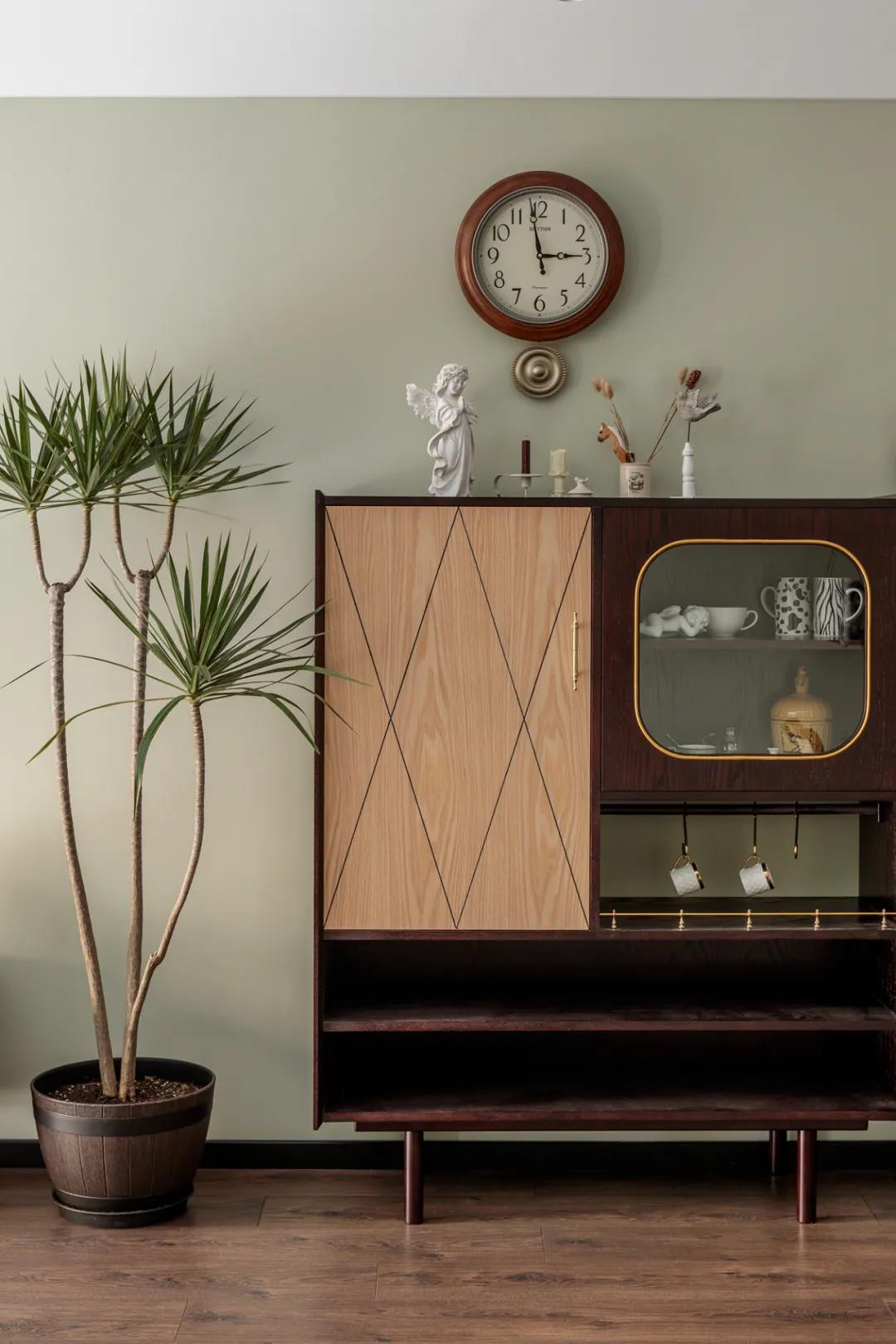 80㎡復(fù)古風(fēng)丨一人一寵一世界，解鎖獨(dú)居生活的Freedom