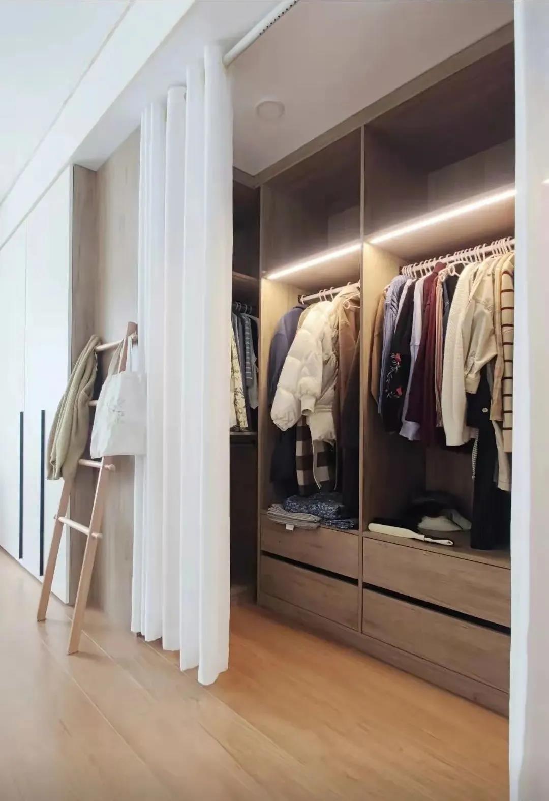 2人世界升級3口之家，兩區共用雙面柜，凈賺11㎡~ 