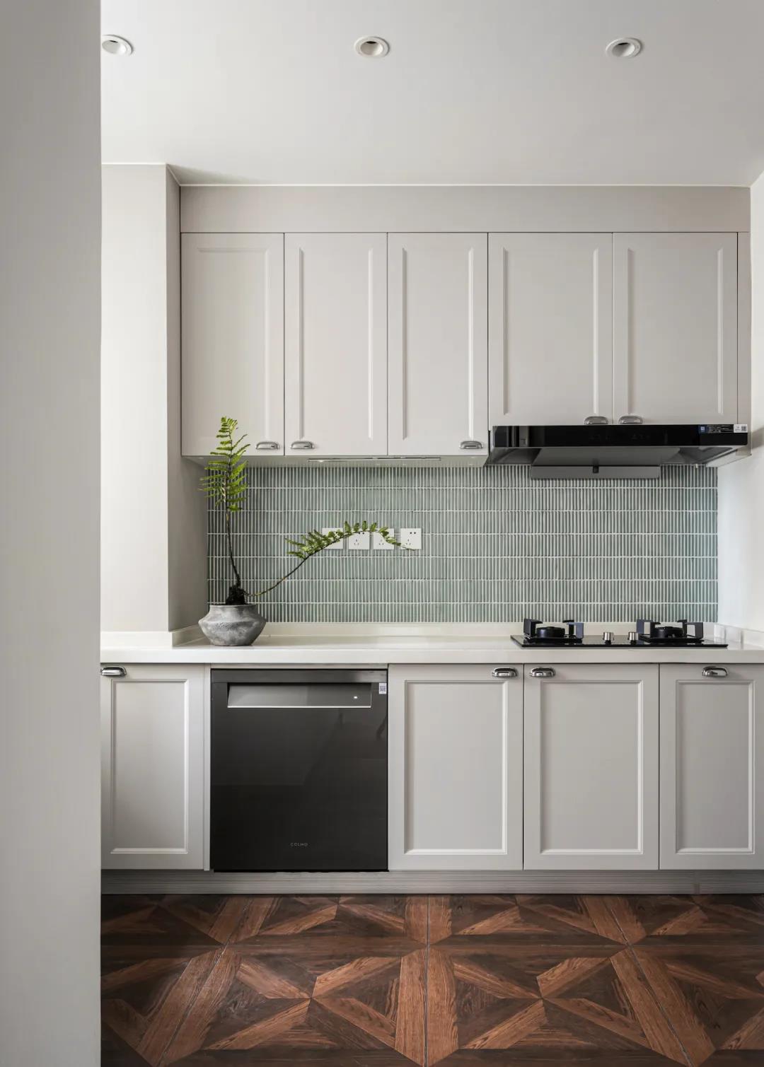 約朋友來喝下午茶，65㎡小戶型把時髦玩的溜溜的~ 