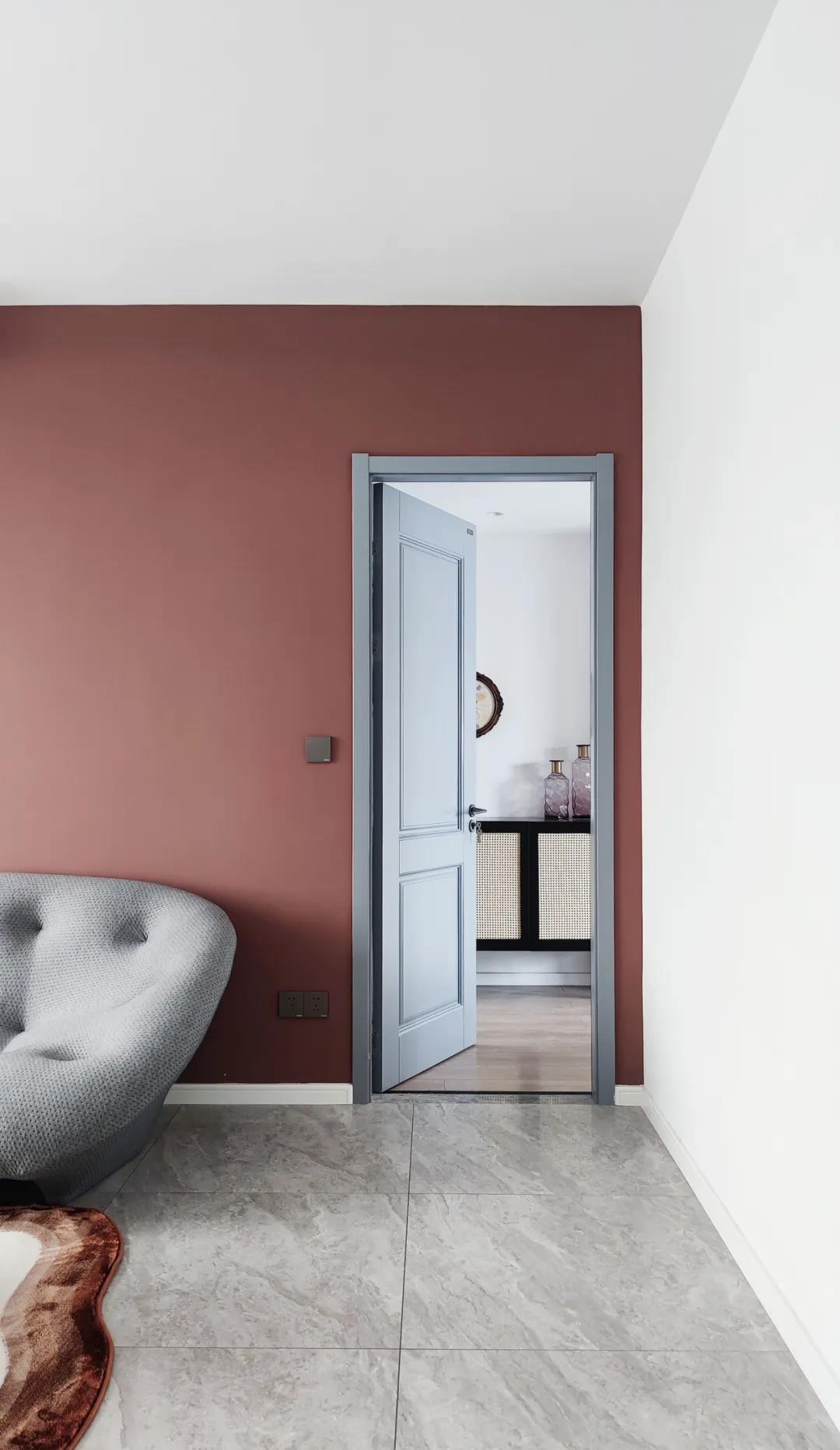 獨(dú)立套間、休閑書吧、頂樓陽臺(tái)，這個(gè)復(fù)式房超全能！