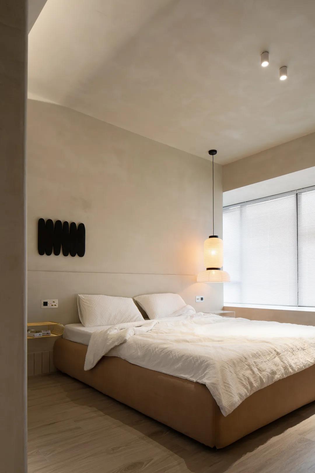 95㎡奶油宅搞出30㎡收納空間，再也不用哭著斷舍離	