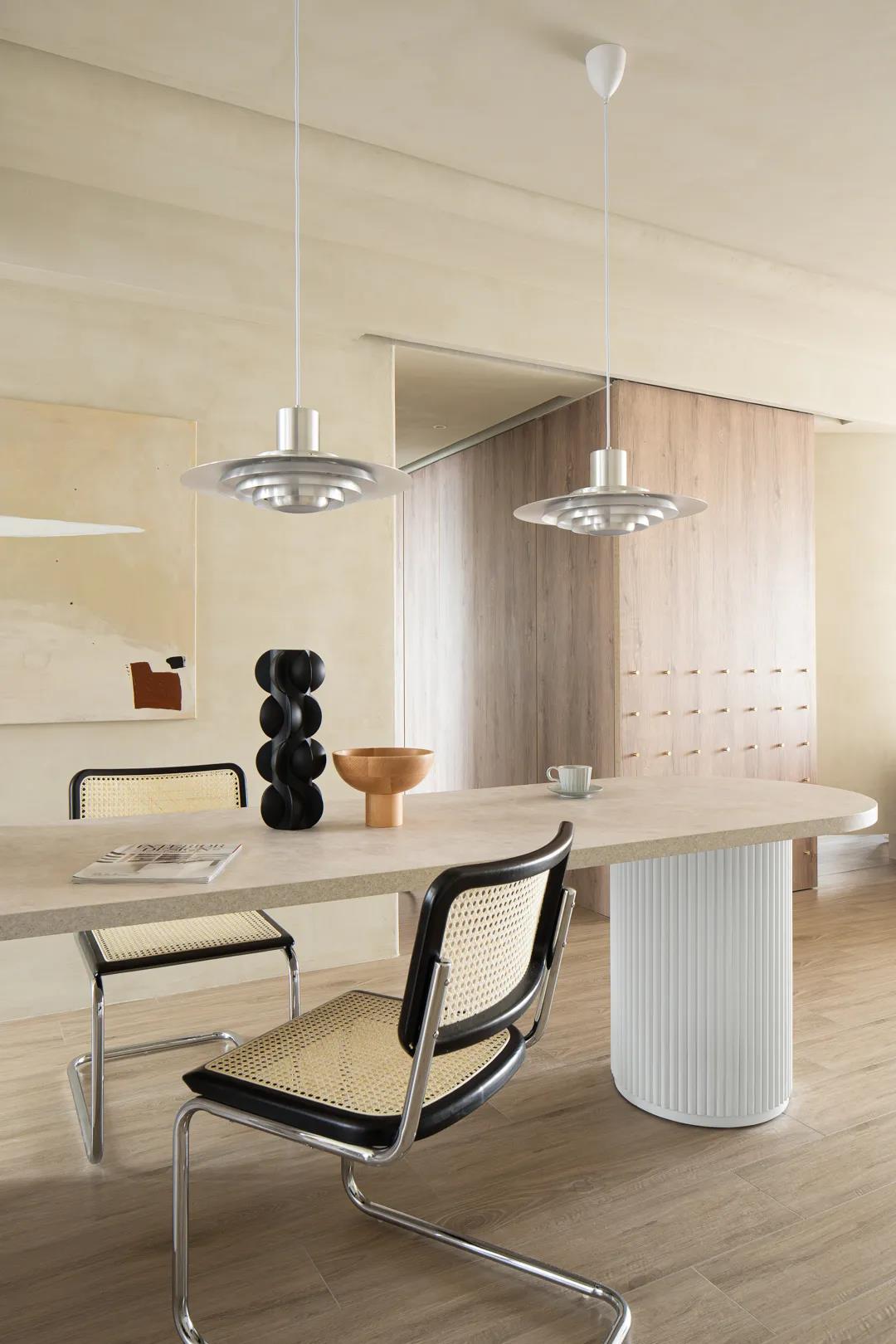 95㎡奶油宅搞出30㎡收納空間，再也不用哭著斷舍離	