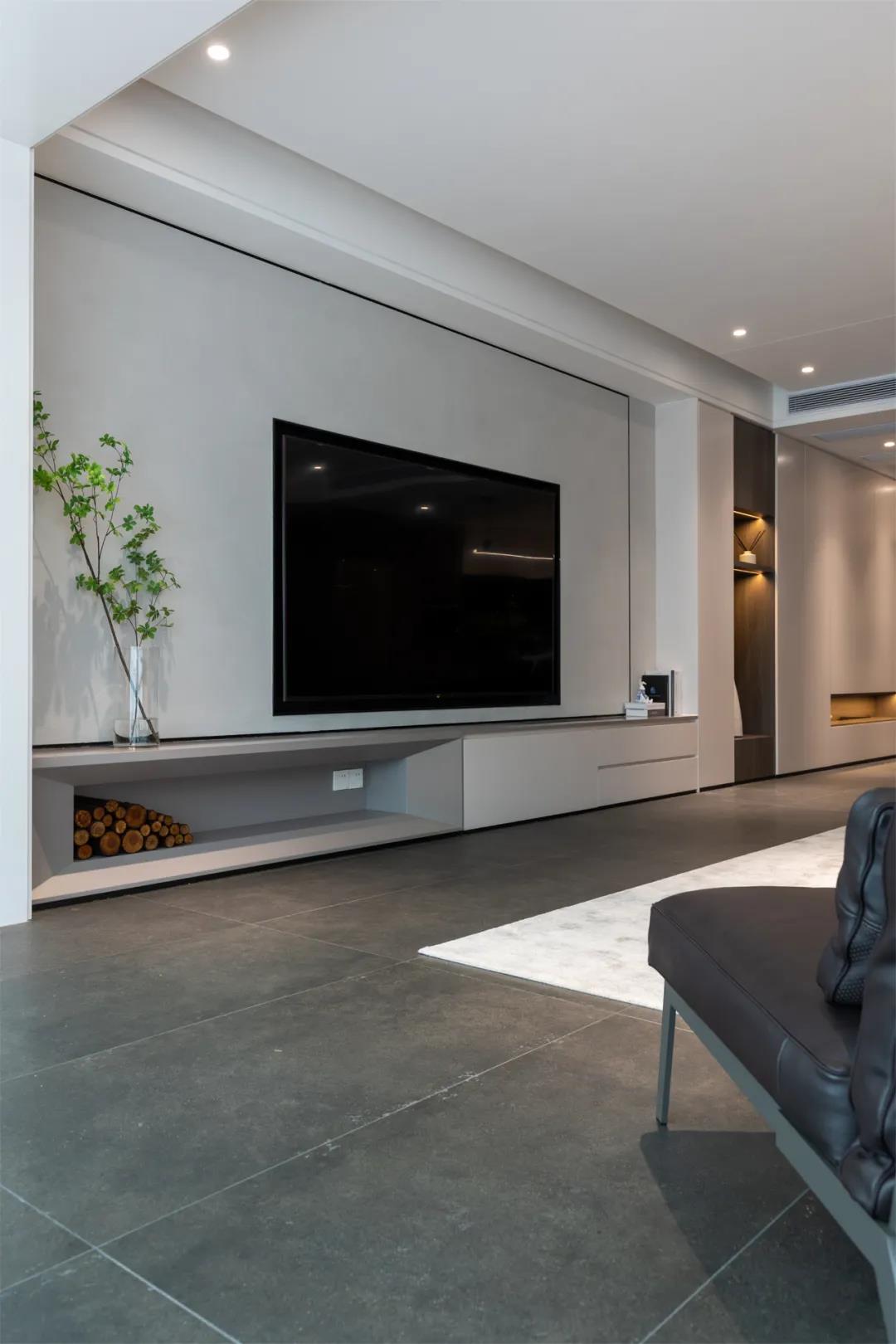 高級感大平層：飄窗別打通了！他家神奇改造多一室