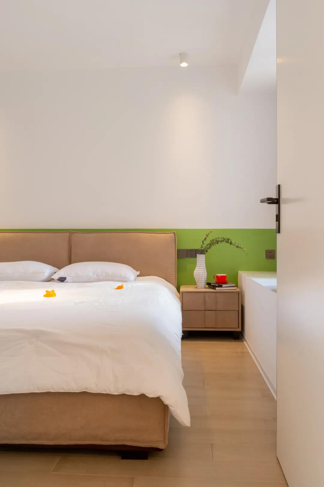 好設計丨昏暗的95㎡老房，竟改成「奶茶色」清新Home~