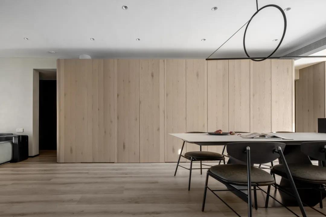 超強隱形收納+絕美落地窗景，這個搭配范本必看！	