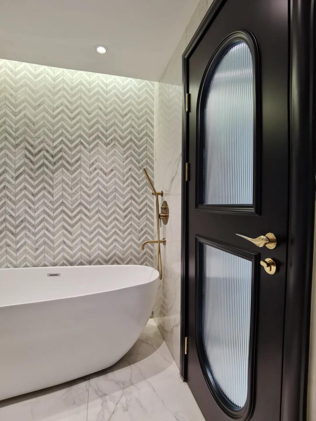 小一居改成「五臟俱全」復古套房，2喵1汪樂不思蜀~	