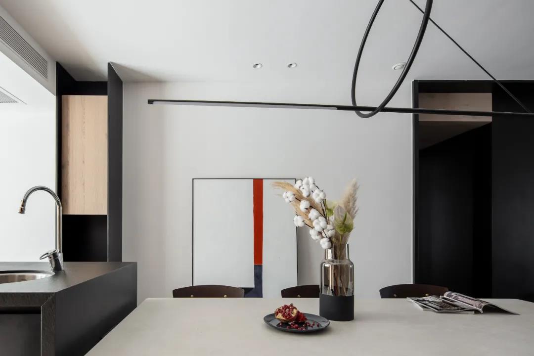 超強隱形收納+絕美落地窗景，這個搭配范本必看！	