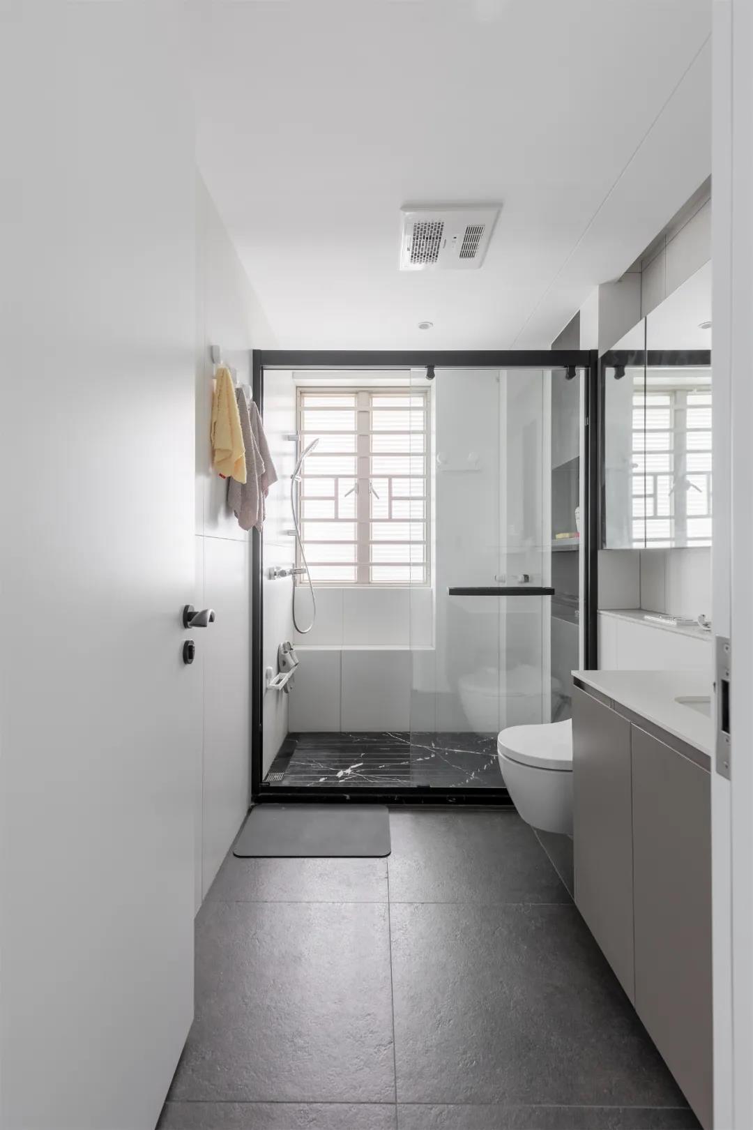 高級感大平層：飄窗別打通了！他家神奇改造多一室