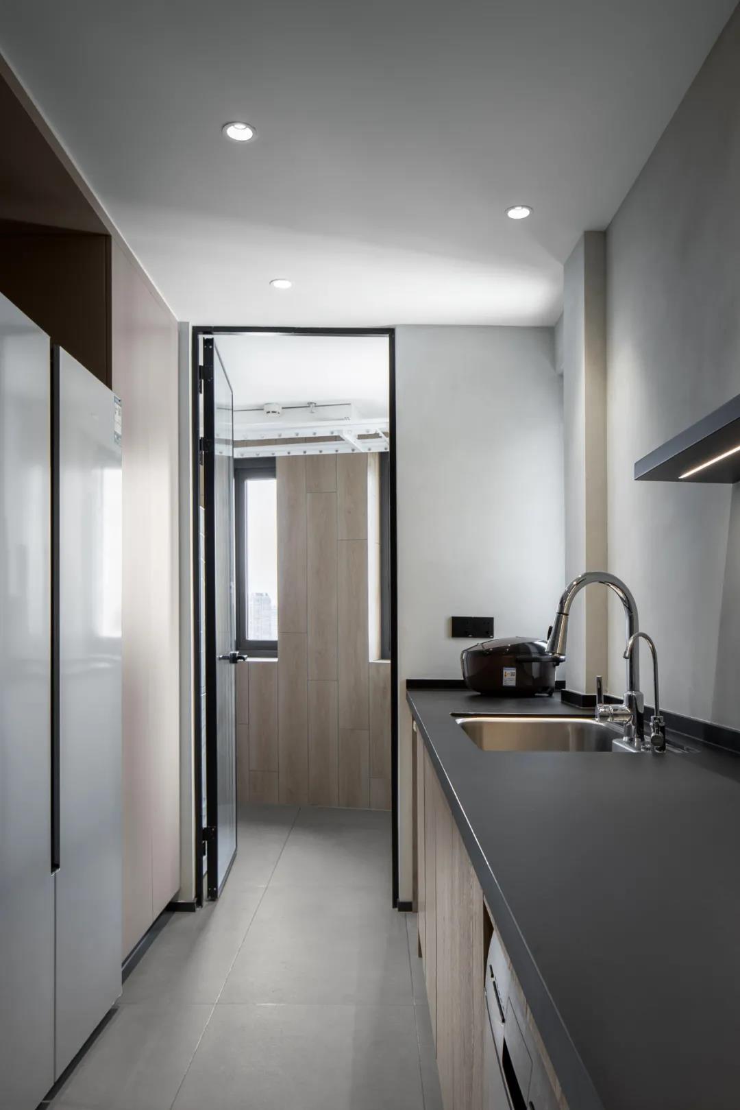 超強隱形收納+絕美落地窗景，這個搭配范本必看！	