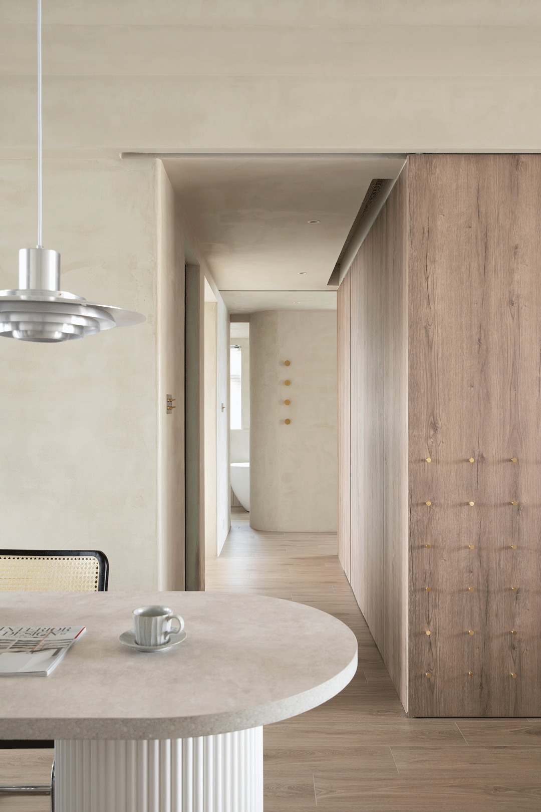 95㎡奶油宅搞出30㎡收納空間，再也不用哭著斷舍離	