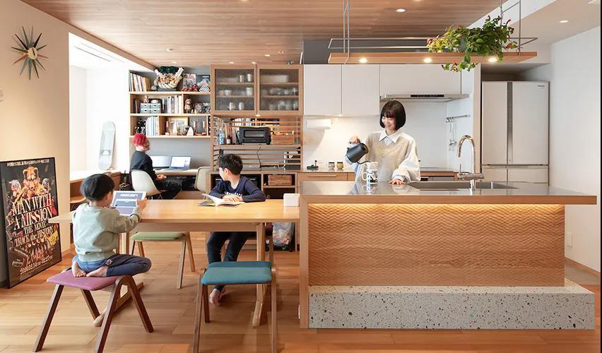 她家和風80㎡「元宇宙兒童房」上床下柜，墻上還開洞？