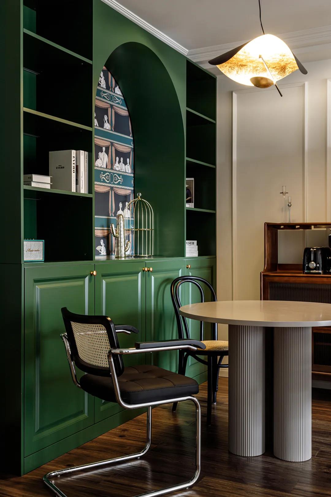 僅70㎡打造“年度最佳法式復(fù)古”這對(duì)時(shí)尚博主真哇塞~