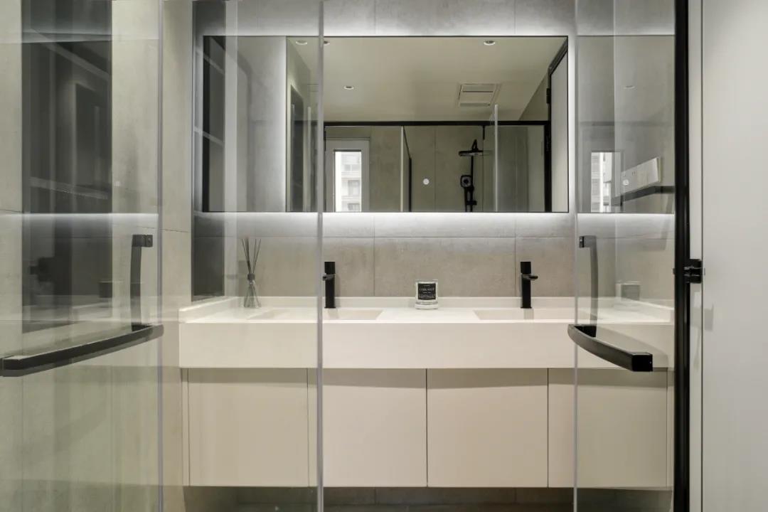 新時(shí)代夫妻的143㎡『黑白質(zhì)感家』，開(kāi)啟心動(dòng)模式~